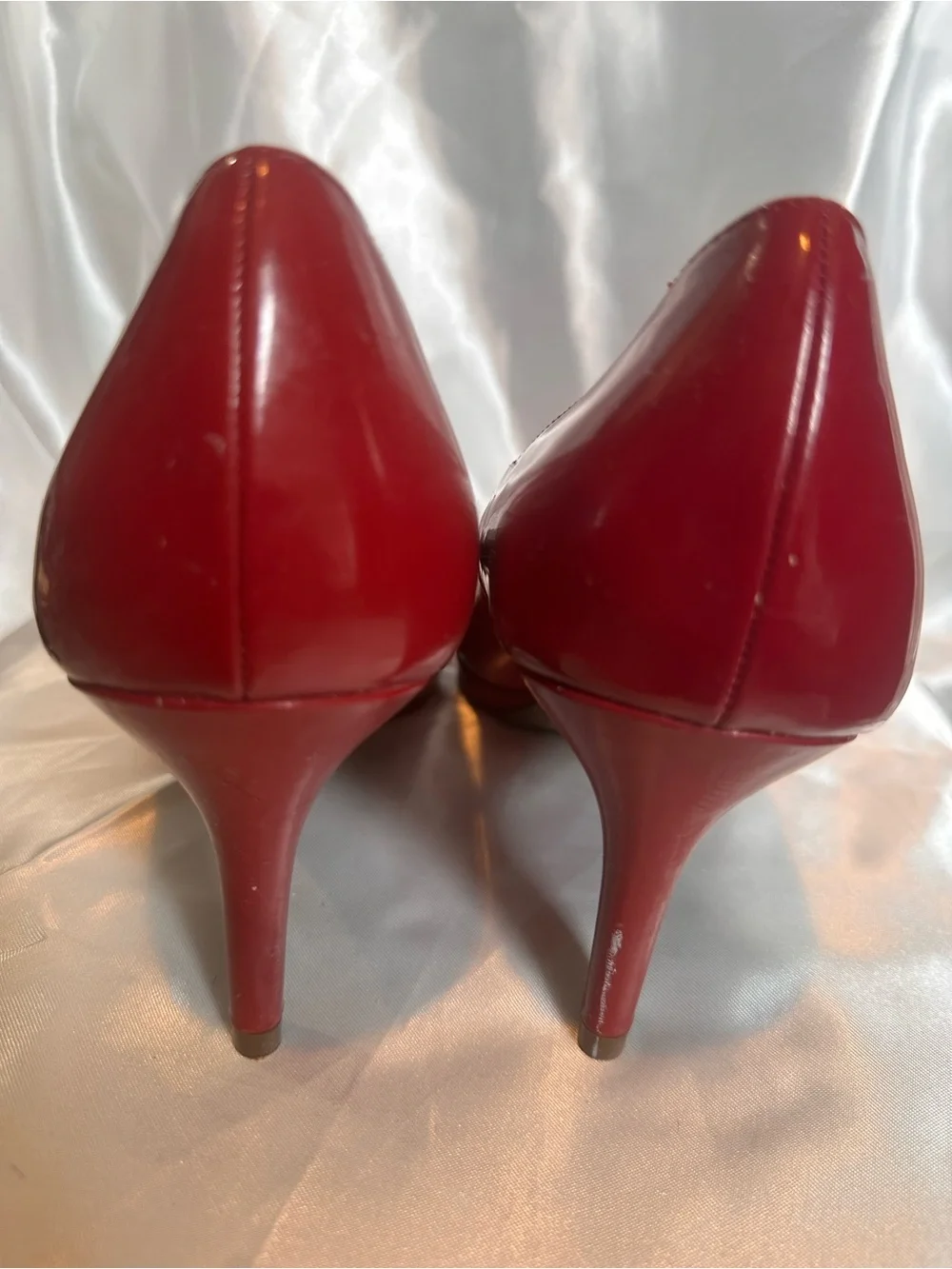 Red Patent Mid-Heel Pumps - Women's Dress Shoes